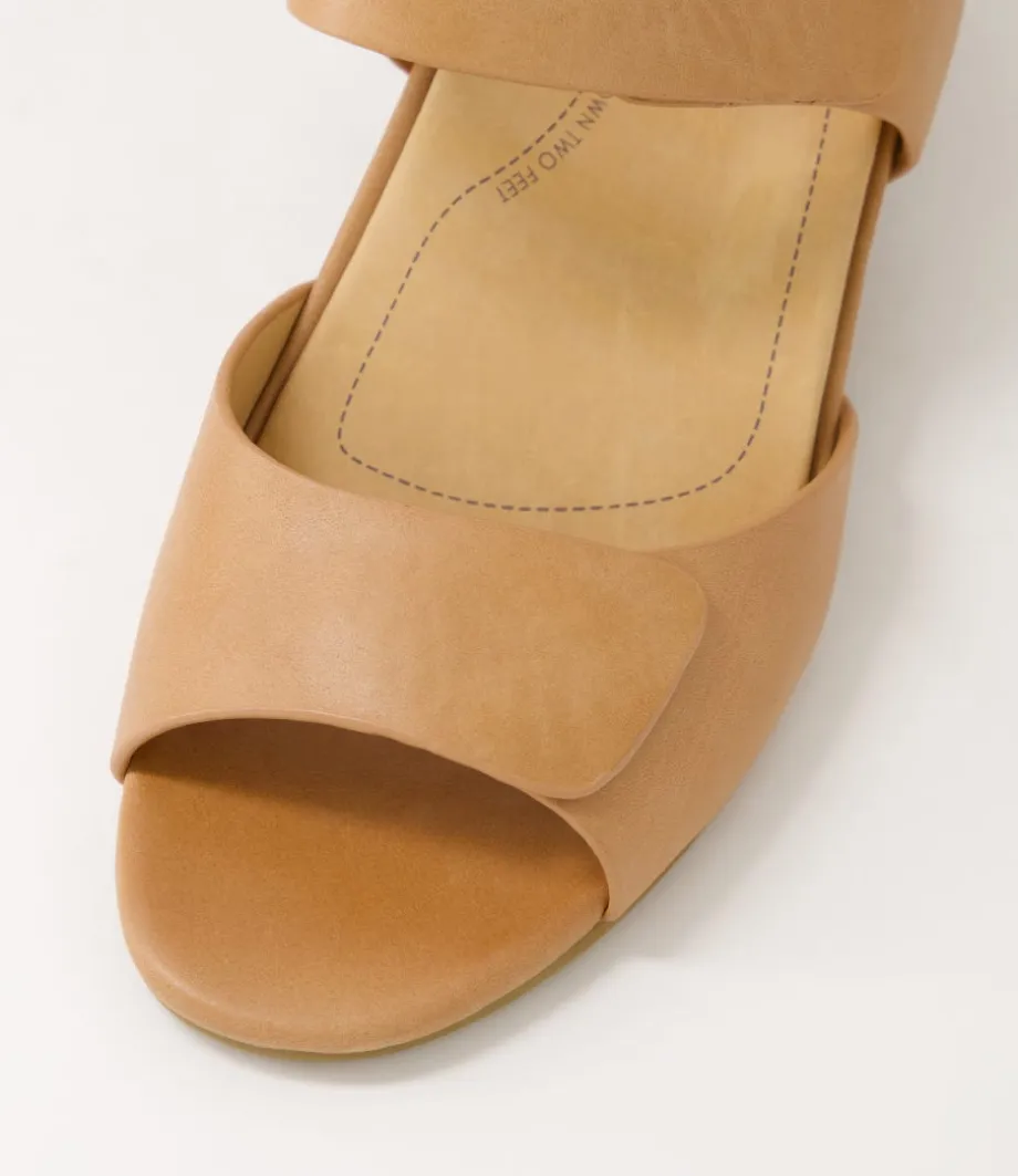 ava_xw_cappuccino_leather_sandals_3.webp Ava Xw Cappuccino Leather Sandals<ZIERA Fashion