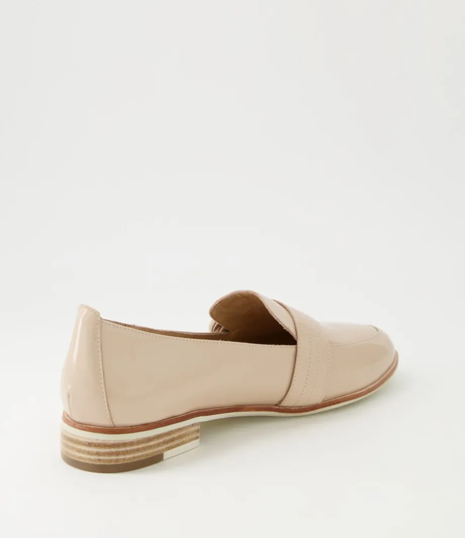 benza_latte_wrinkle_patent_leather_flat_shoes_2.webp Benza Latte Wrinkle Patent Leather Flat Shoes<DJANGO & JULIETTE Sale