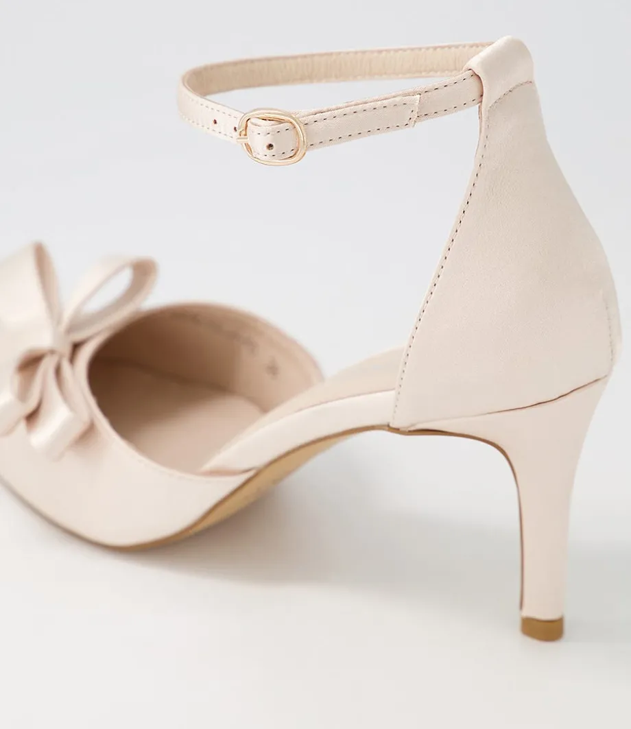 benzals_nude_satin_heels_4.webp Benzals Nude Satin Heels<TOP END Clearance