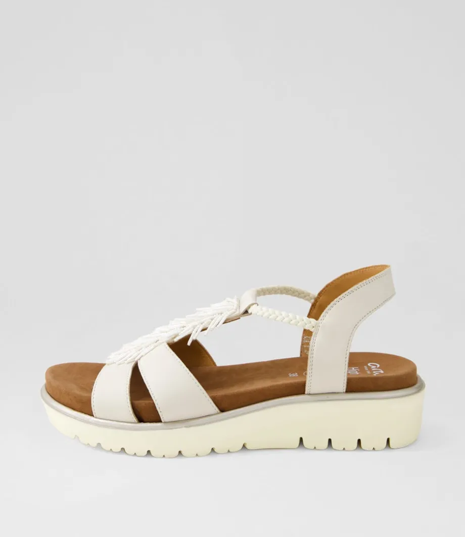 Bilbao 12 Cream Leather Sandals<ARA Outlet