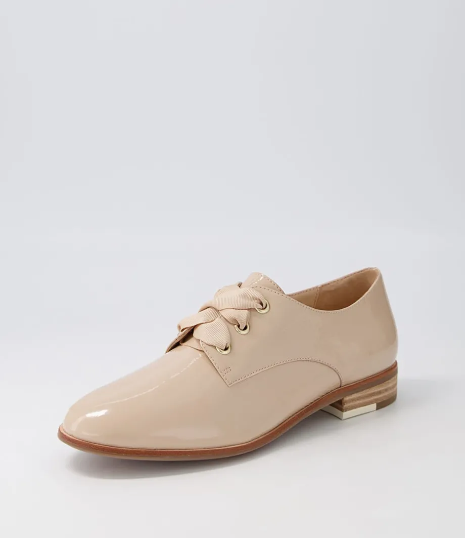 Bipka Latte Wrinkle Patent Lace Up Flats<DJANGO & JULIETTE Flash Sale