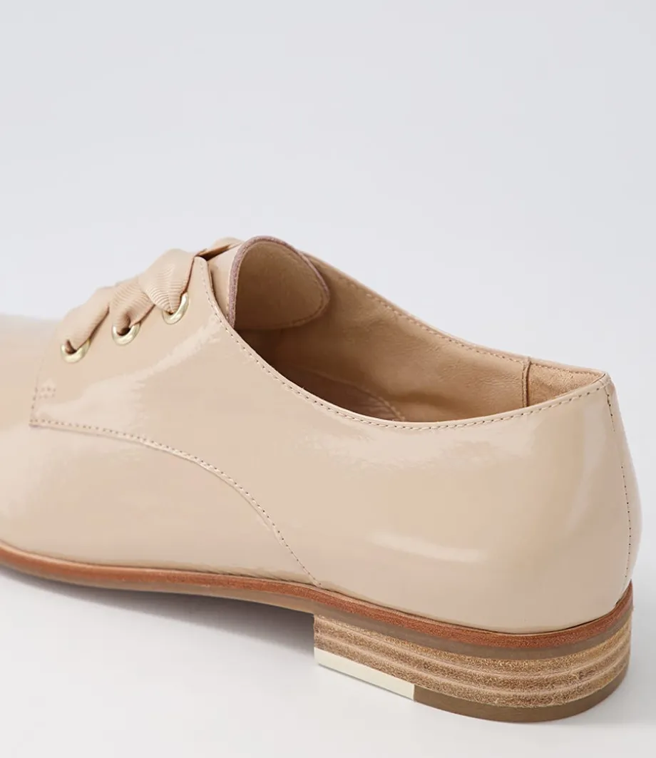 bipka_latte_wrinkle_patent_lace_up_flats_4.webp Bipka Latte Wrinkle Patent Lace Up Flats<DJANGO & JULIETTE Flash Sale