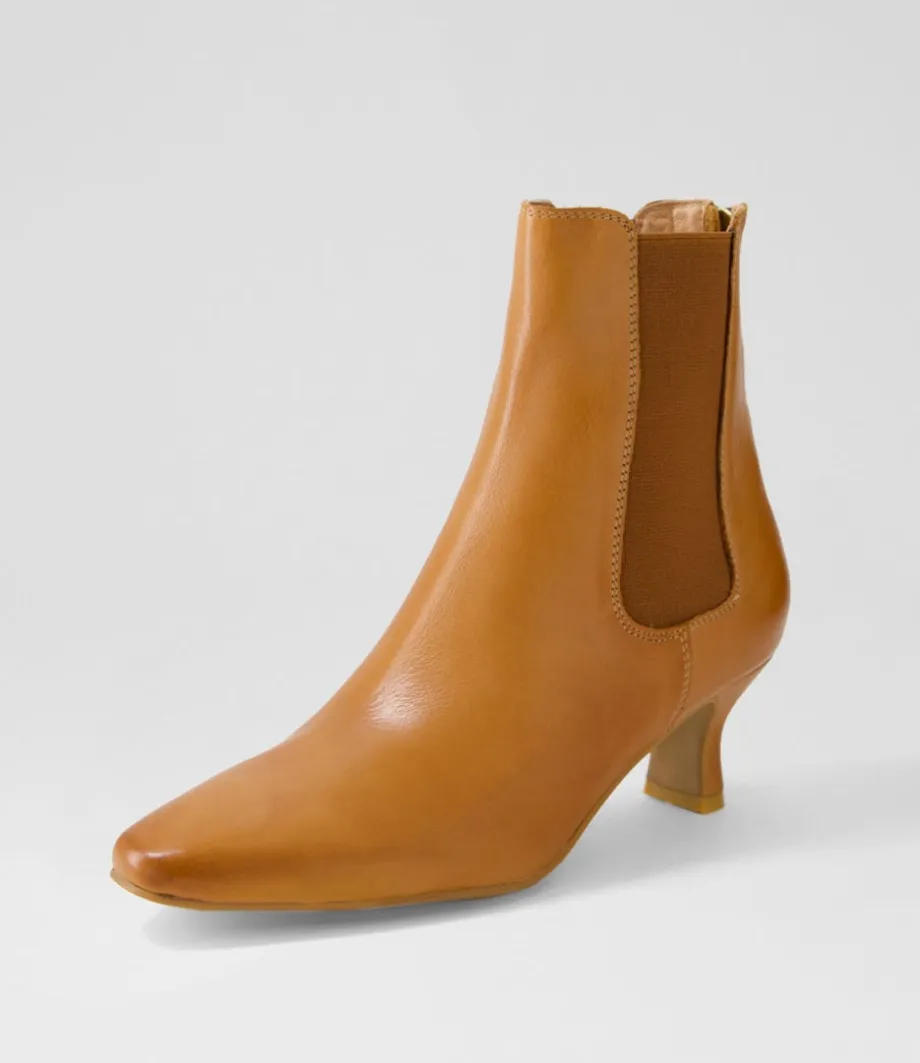 Capeyas Tan Leather Ankle Boots<DJANGO & JULIETTE Hot