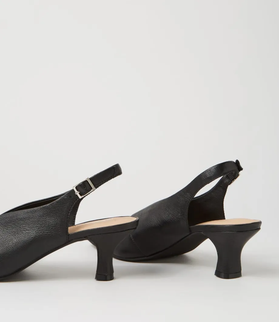 congon_black_leather_heels_4.webp Congon Black Leather Heels<DJANGO & JULIETTE Flash Sale