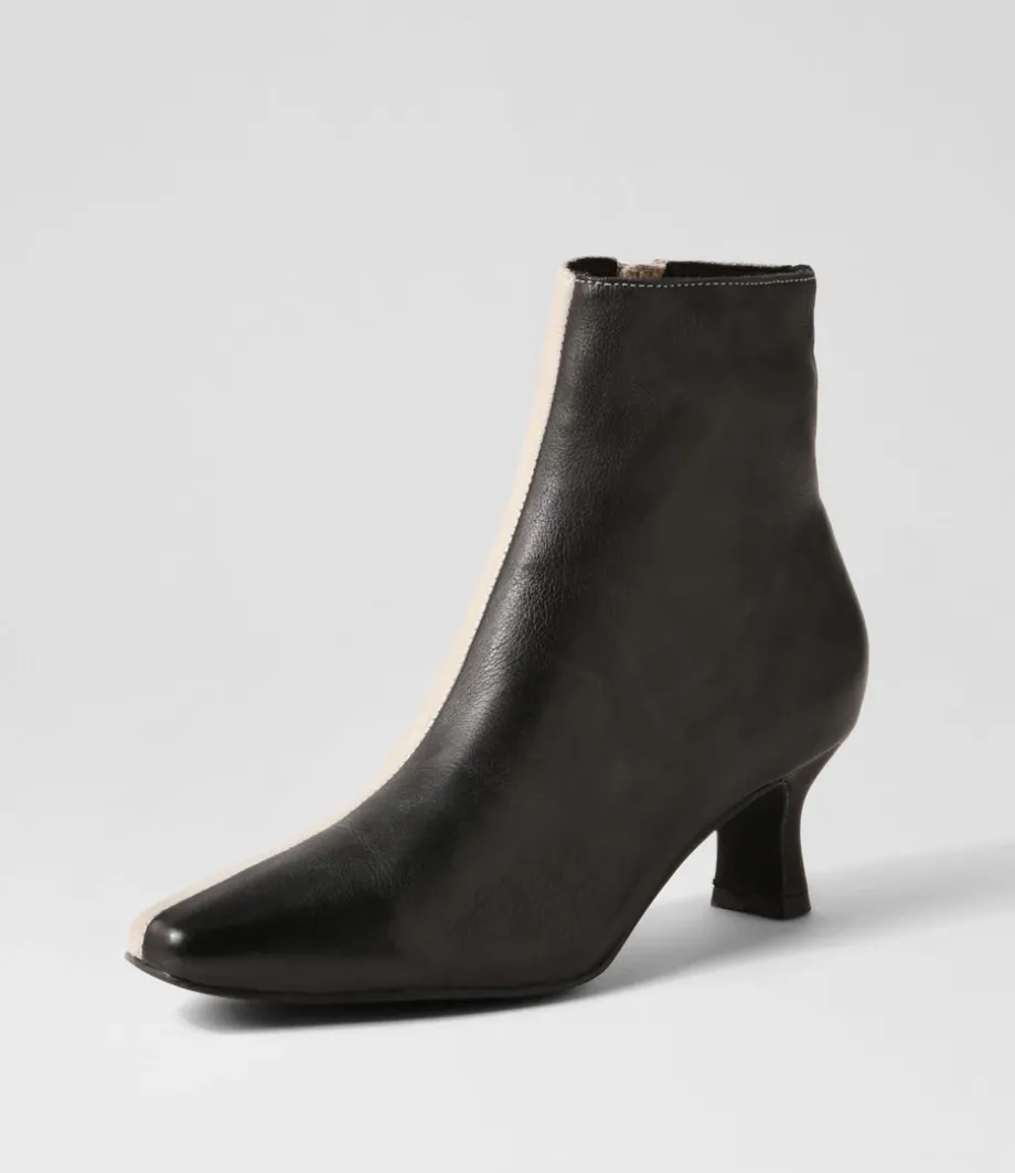 Cutaway Black Almond Leather Ankle Boots<DJANGO & JULIETTE Flash Sale