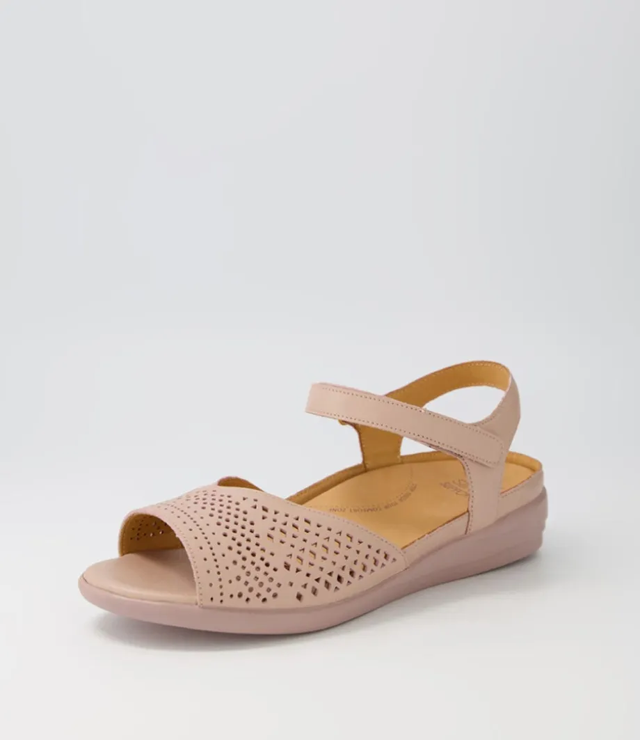 Daewon W Blush Leather Sandals<ZIERA Cheap