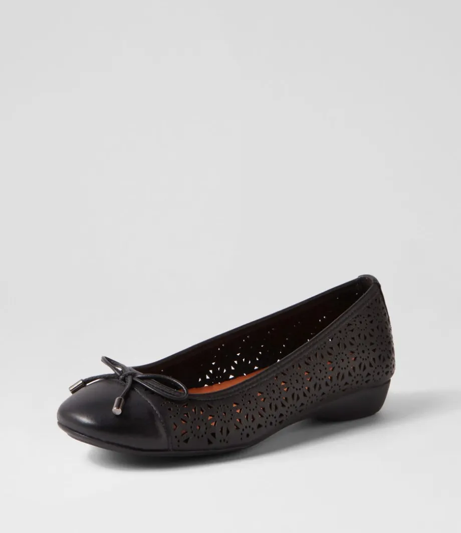 Eloiza Black Leather Ballet Flats<SUPERSOFT Shop