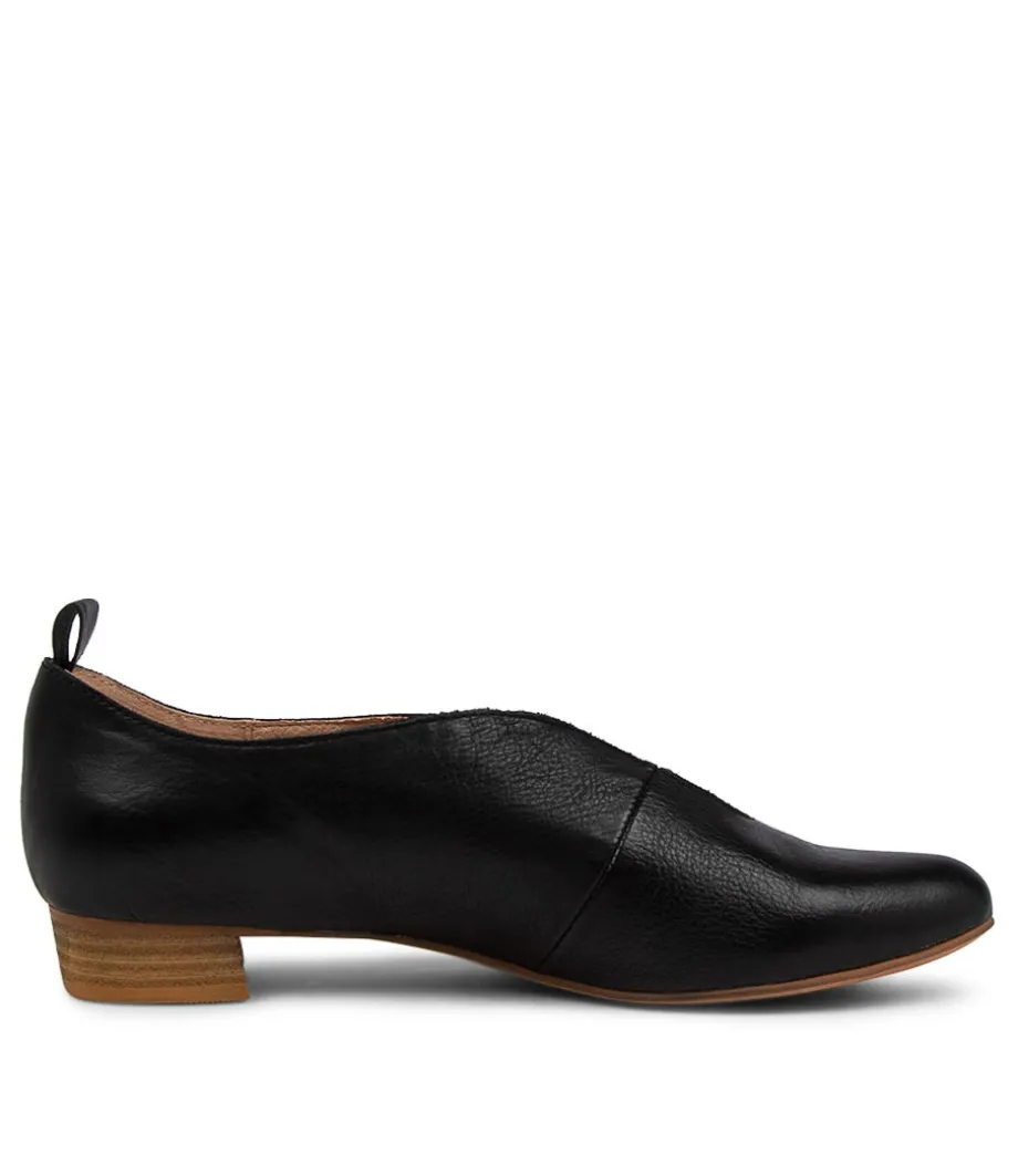 esker_black_leather_slipon_shoes_nh_3.webp Esker Black Leather Slip-On Shoes Nh<DJANGO & JULIETTE New