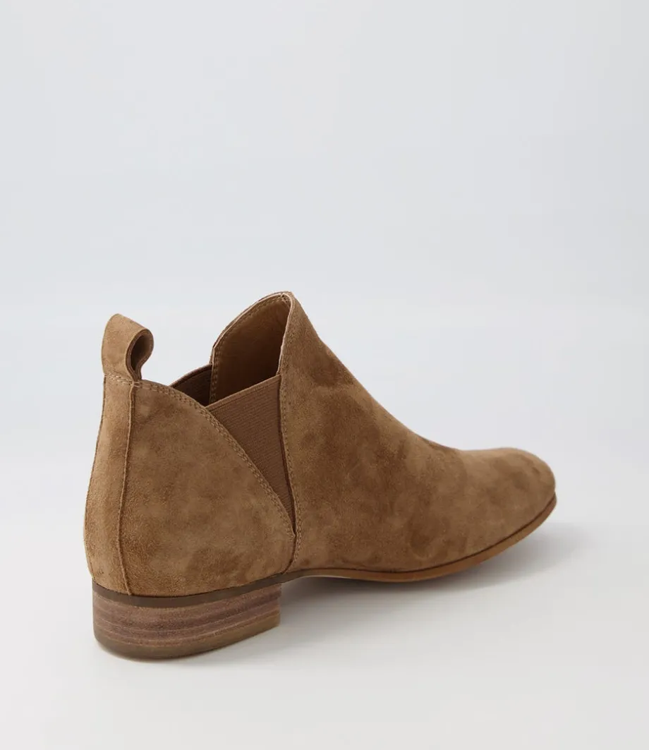foe_light_choc_suede_chelsea_boots_2.webp Foe Light Choc Suede Chelsea Boots<DJANGO & JULIETTE Flash Sale