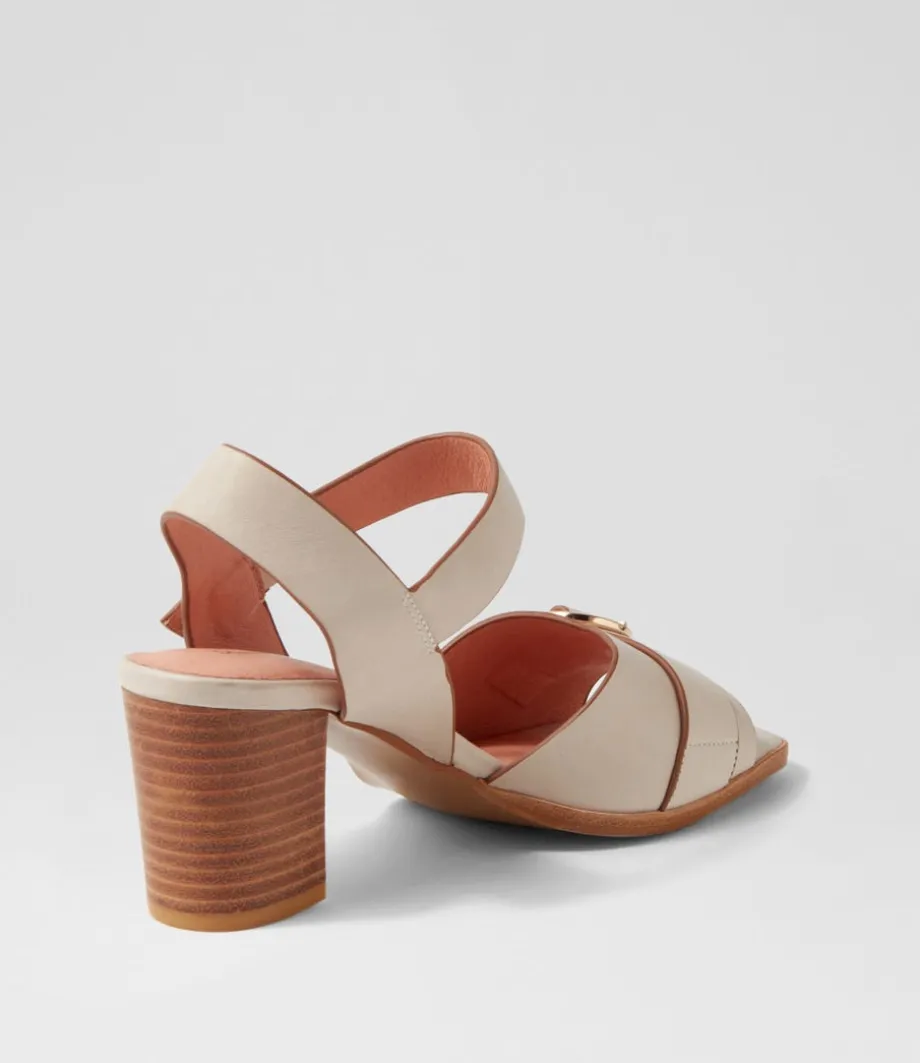 hampton_almond_tan_leather_sandals_2.webp Hampton Almond Tan Leather Sandals<DJANGO & JULIETTE Fashion
