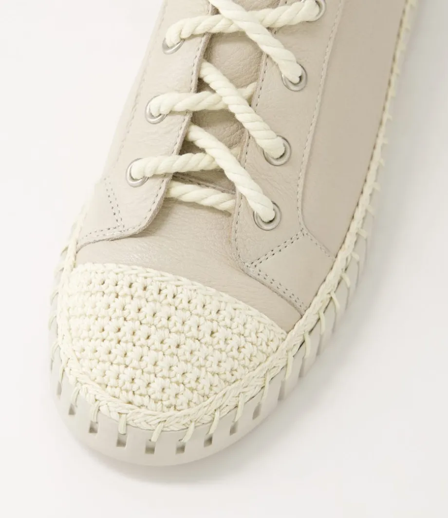 harena_almond_leather_sneakers_3.webp Harena Almond Leather Sneakers<DJANGO & JULIETTE New