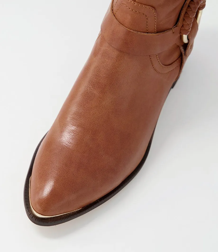 hoyo_cognac_leather_ankle_boots_3.webp Hoyo Cognac Leather Ankle Boots<DJANGO & JULIETTE Store