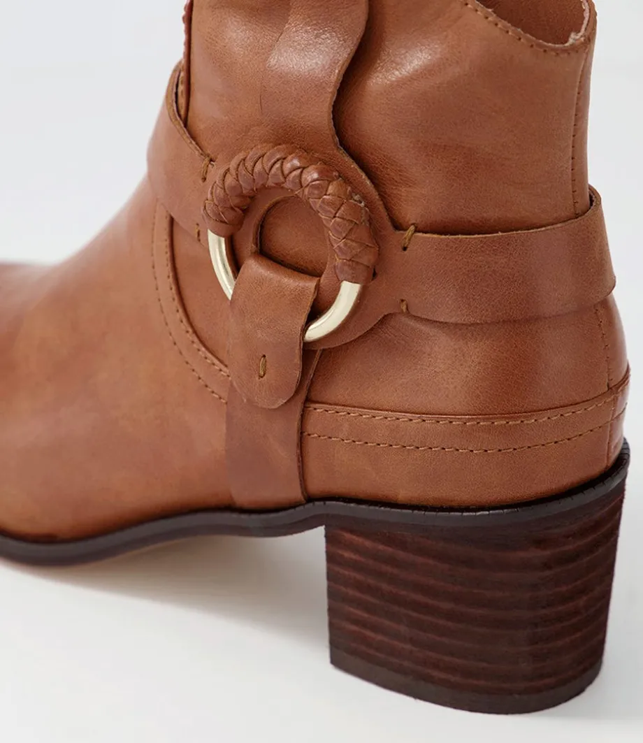 hoyo_cognac_leather_ankle_boots_4.webp Hoyo Cognac Leather Ankle Boots<DJANGO & JULIETTE Store