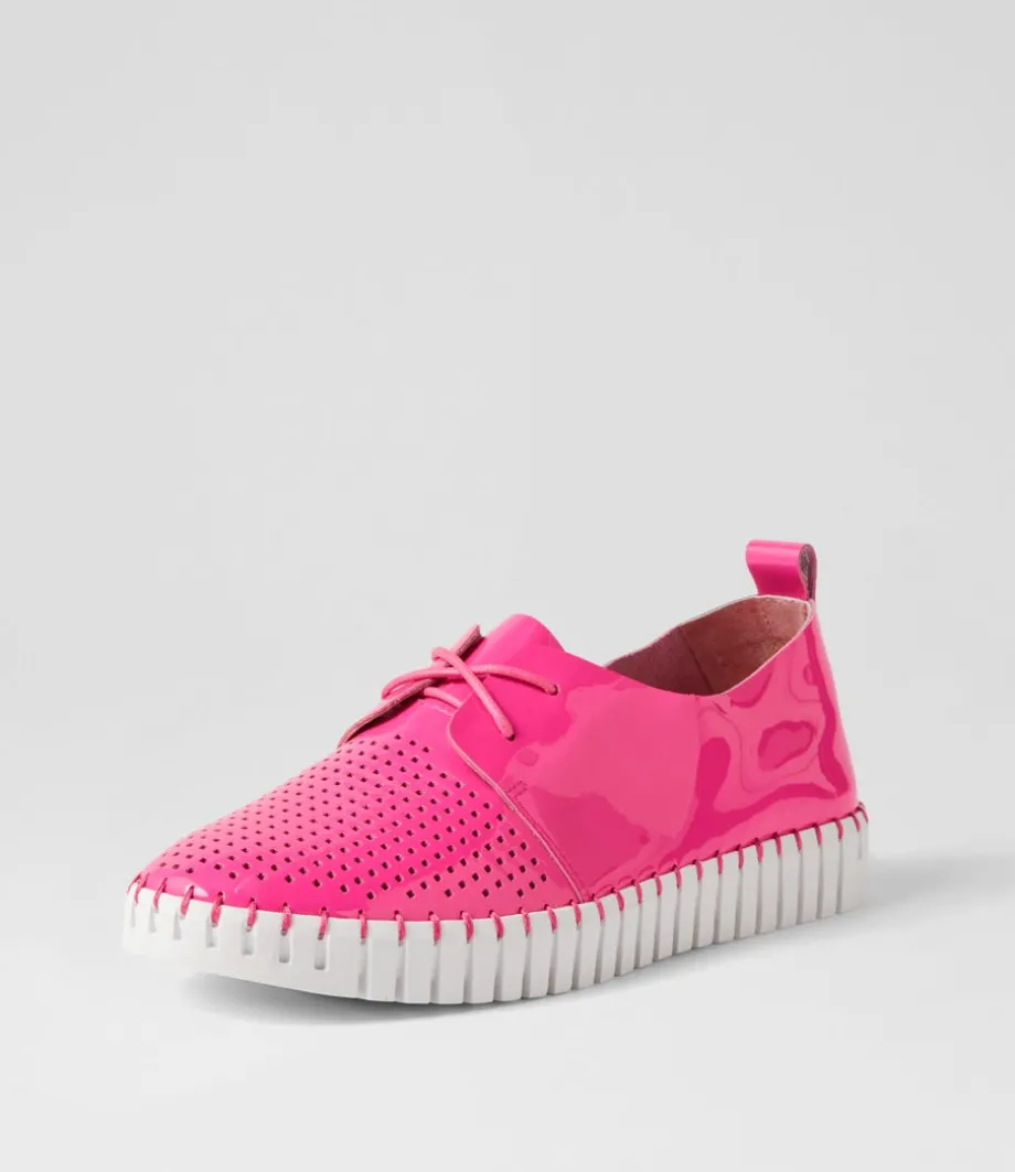 huston_hot_pink_white_patent_leather_sneakers_1.webp Huston Hot Pink White Patent Leather Sneakers<DJANGO & JULIETTE New