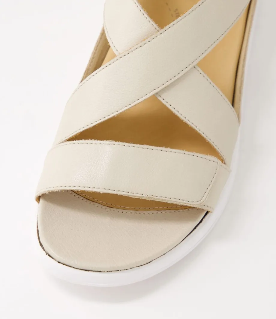 issy_w_almond_leather_sandals_3.webp Issy W Almond Leather Sandals<ZIERA Store