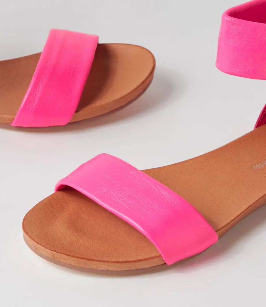juzz_hot_pink_leather_sandals_4.webp Juzz Hot Pink Leather Sandals<DJANGO & JULIETTE Clearance