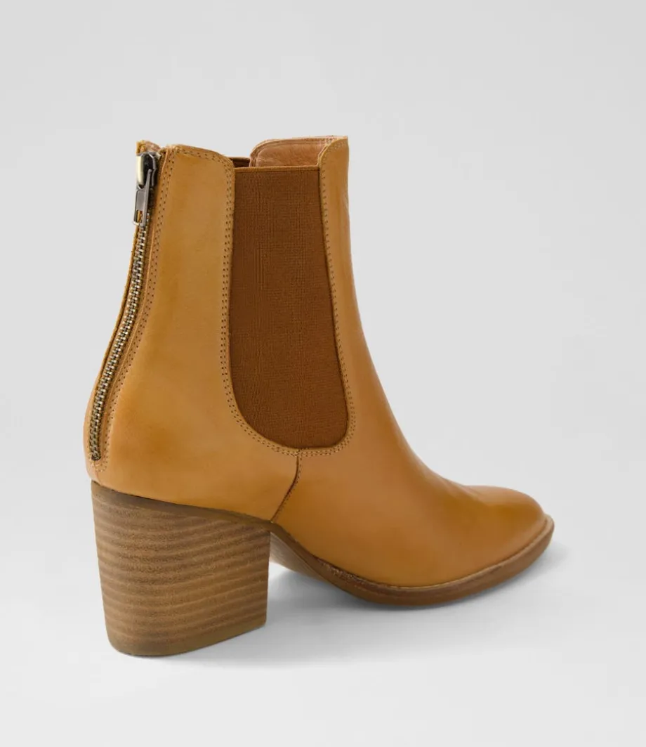 kylor_tan_leather_ankle_boots_2.webp Kylor Tan Leather Ankle Boots<DJANGO & JULIETTE Shop