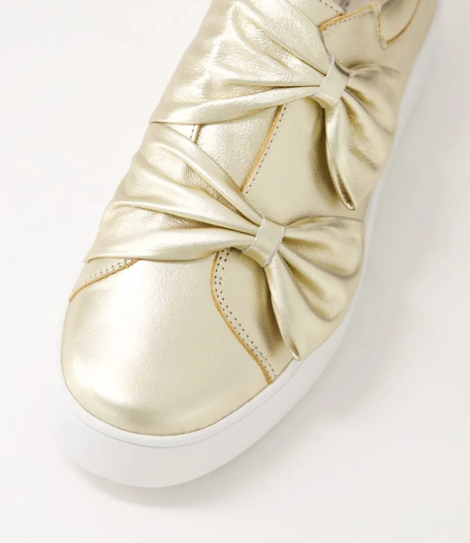 loja_pale_gold_shine_leather_sneakers_3.webp Loja Pale Gold Shine Leather Sneakers<DJANGO & JULIETTE Best