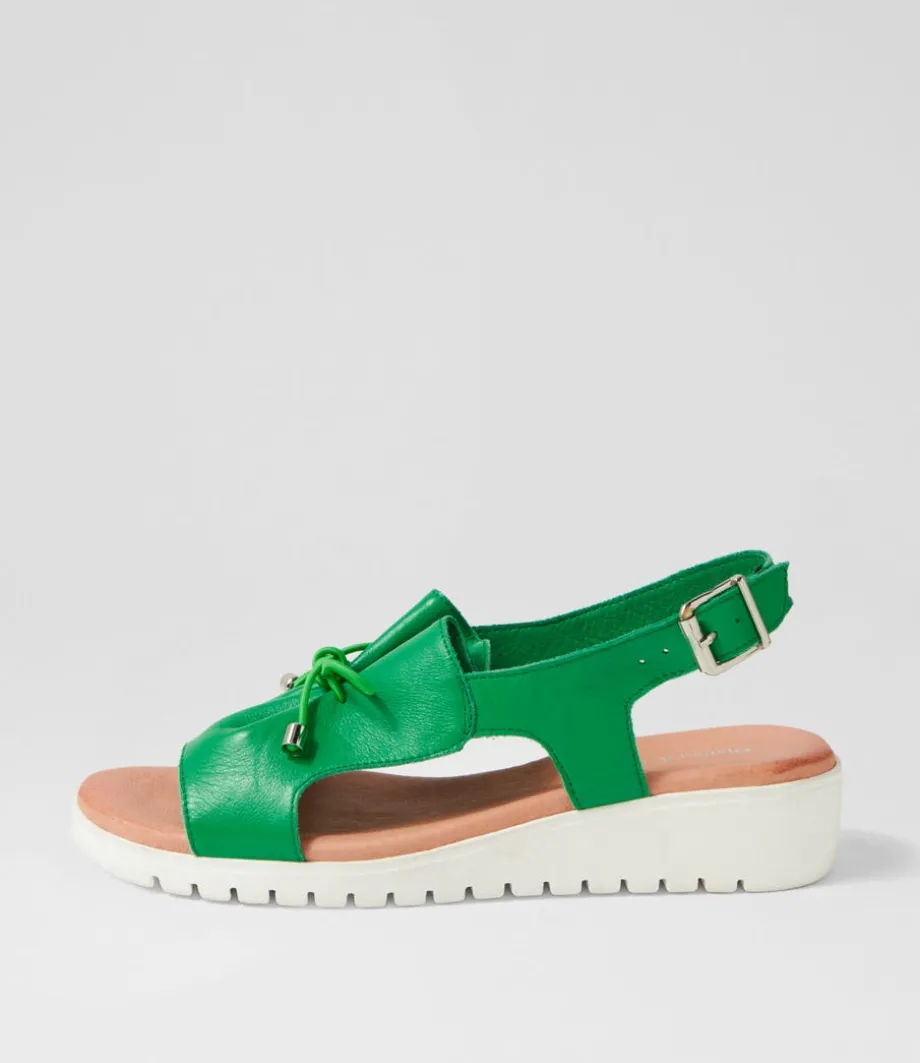 Malika Bright Emerald White Leather Sandals<DJANGO & JULIETTE Shop