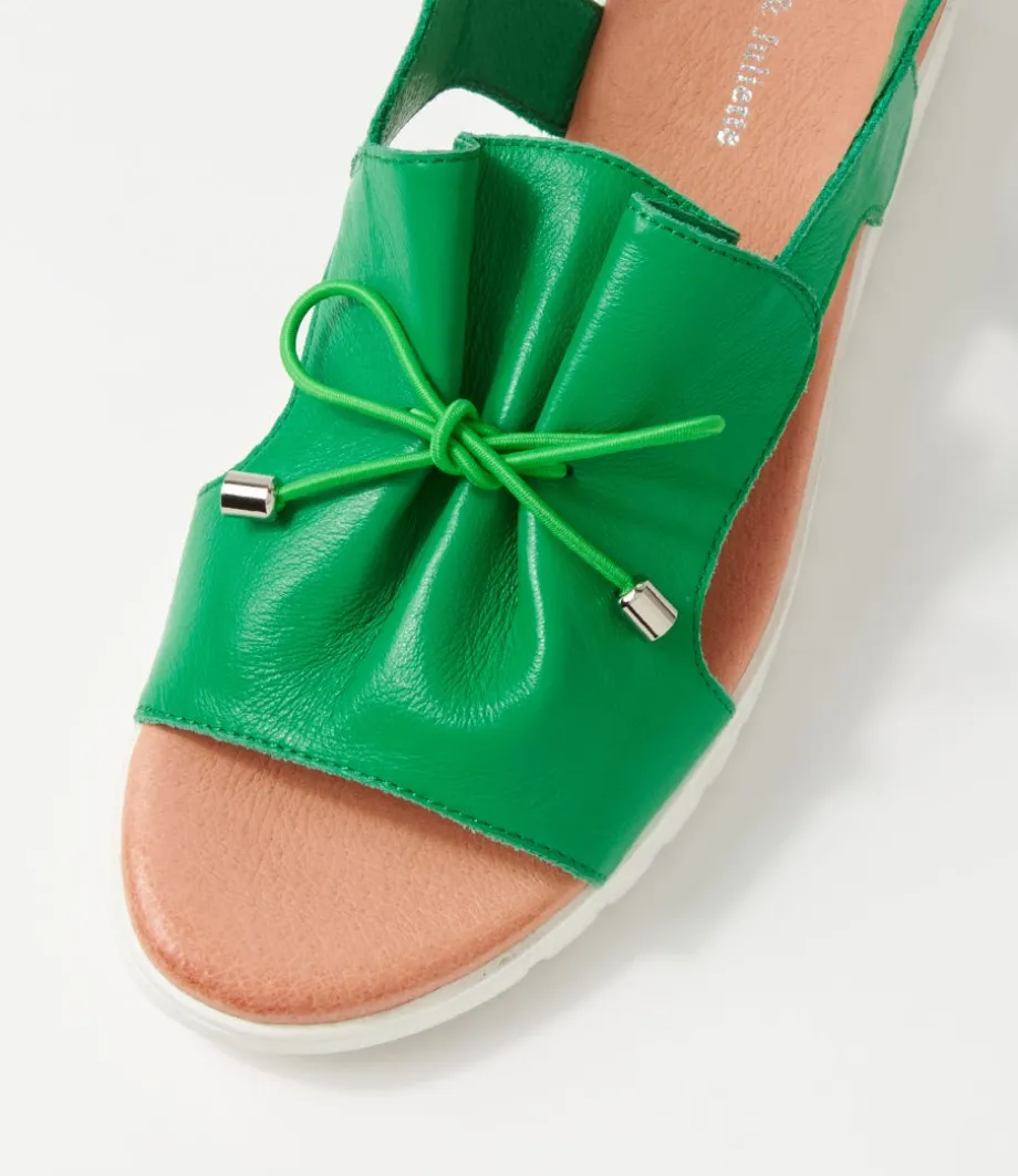 malika_bright_emerald_white_leather_sandals_3.webp Malika Bright Emerald White Leather Sandals<DJANGO & JULIETTE Shop