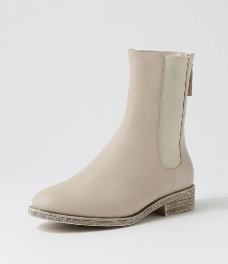 Martela Almond Leather Chelsea Boots<DJANGO & JULIETTE Sale