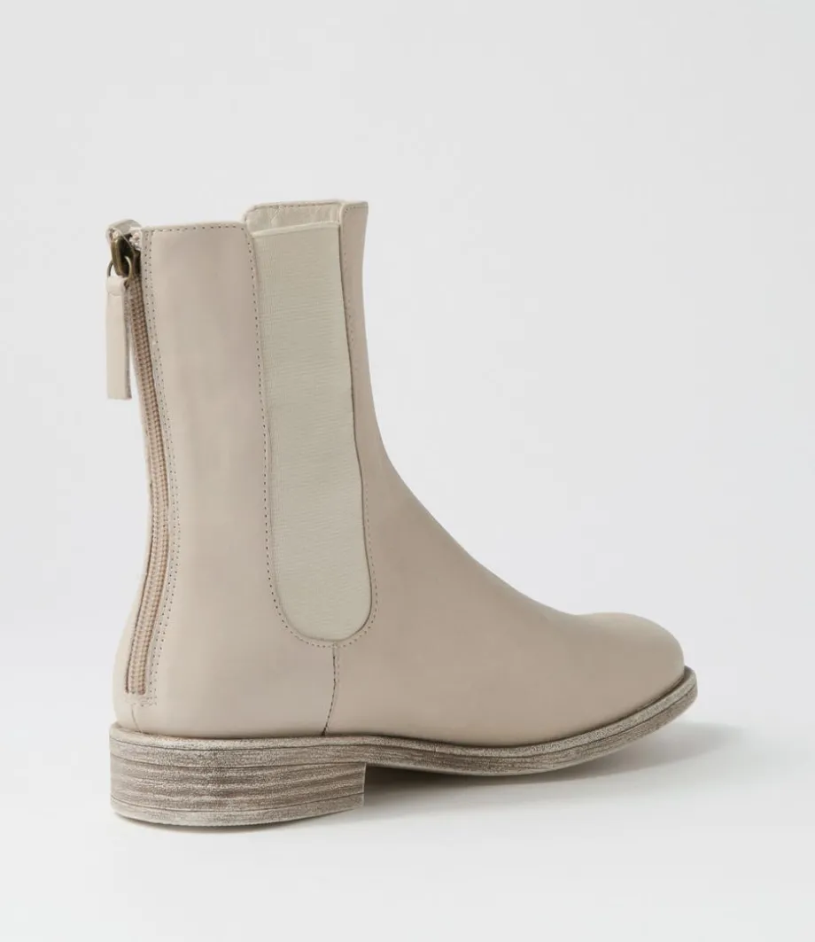 martela_almond_leather_chelsea_boots_2.webp Martela Almond Leather Chelsea Boots<DJANGO & JULIETTE Sale