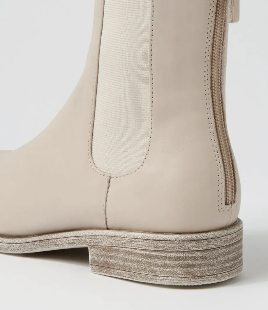 martela_almond_leather_chelsea_boots_4.webp Martela Almond Leather Chelsea Boots<DJANGO & JULIETTE Sale