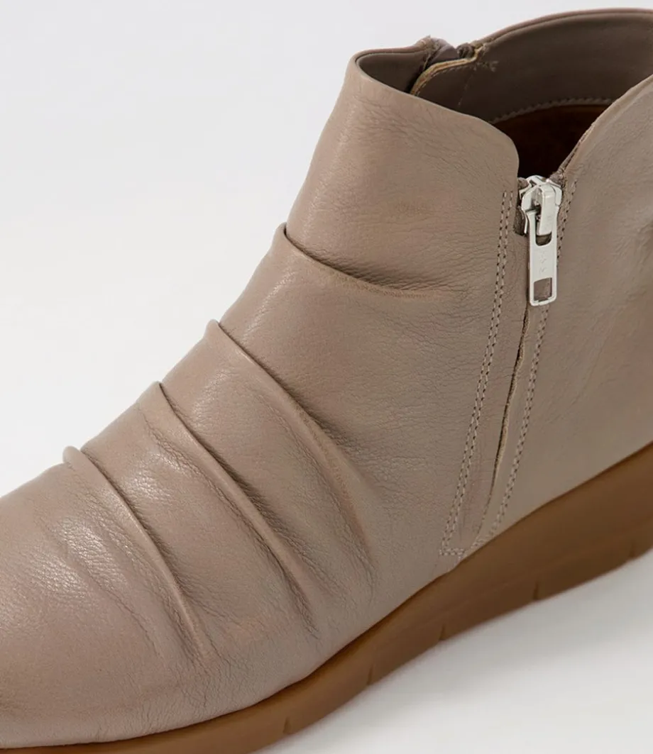 maxie_taupe_leather_ankle_boots_4.webp Maxie Taupe Leather Ankle Boots<SUPERSOFT Shop