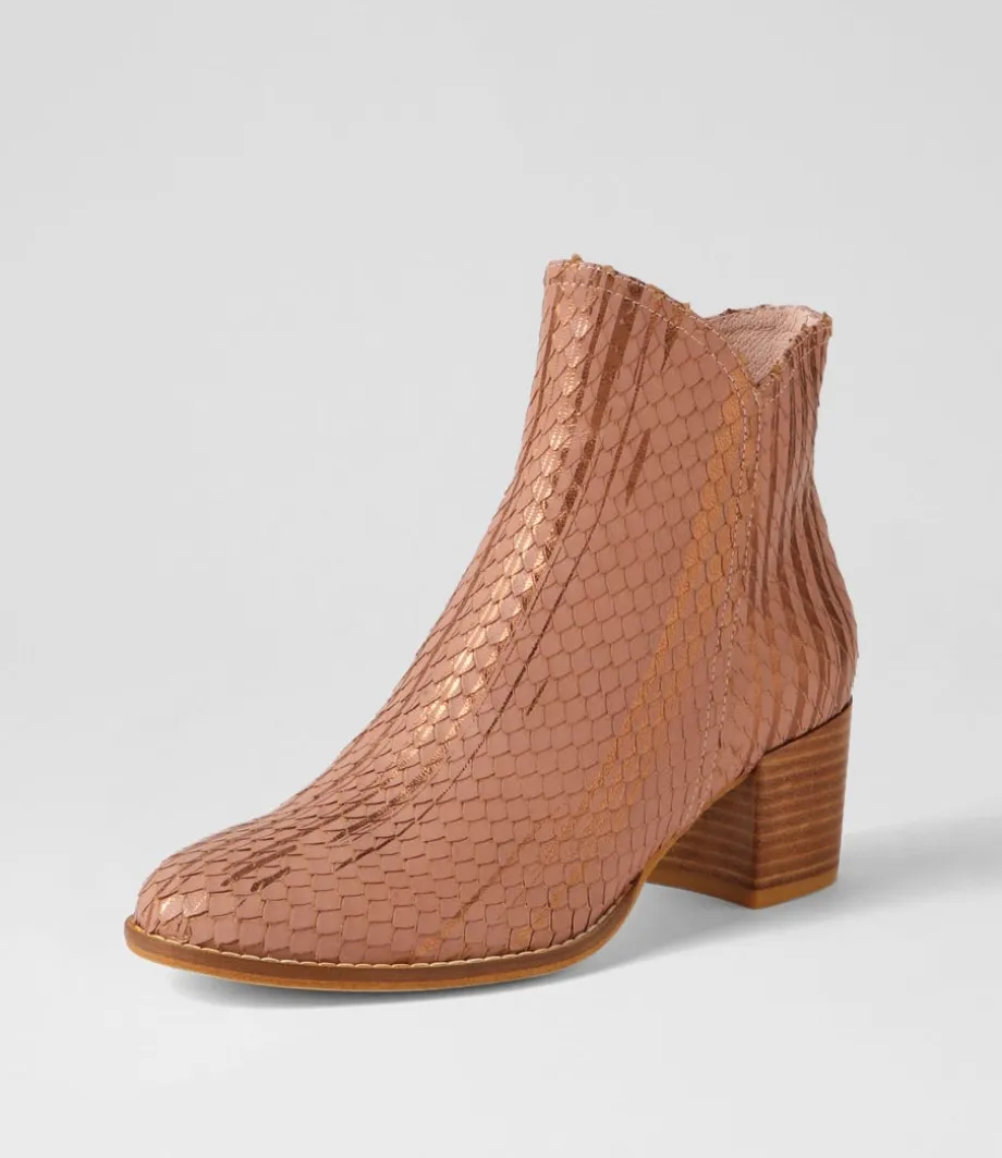 Mockas Blush Metallic Cut Leather Ankle Boots<DJANGO & JULIETTE Sale