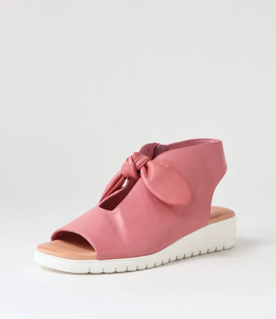 Moneka Pretty Pink White Leather Sandals<DJANGO & JULIETTE Best