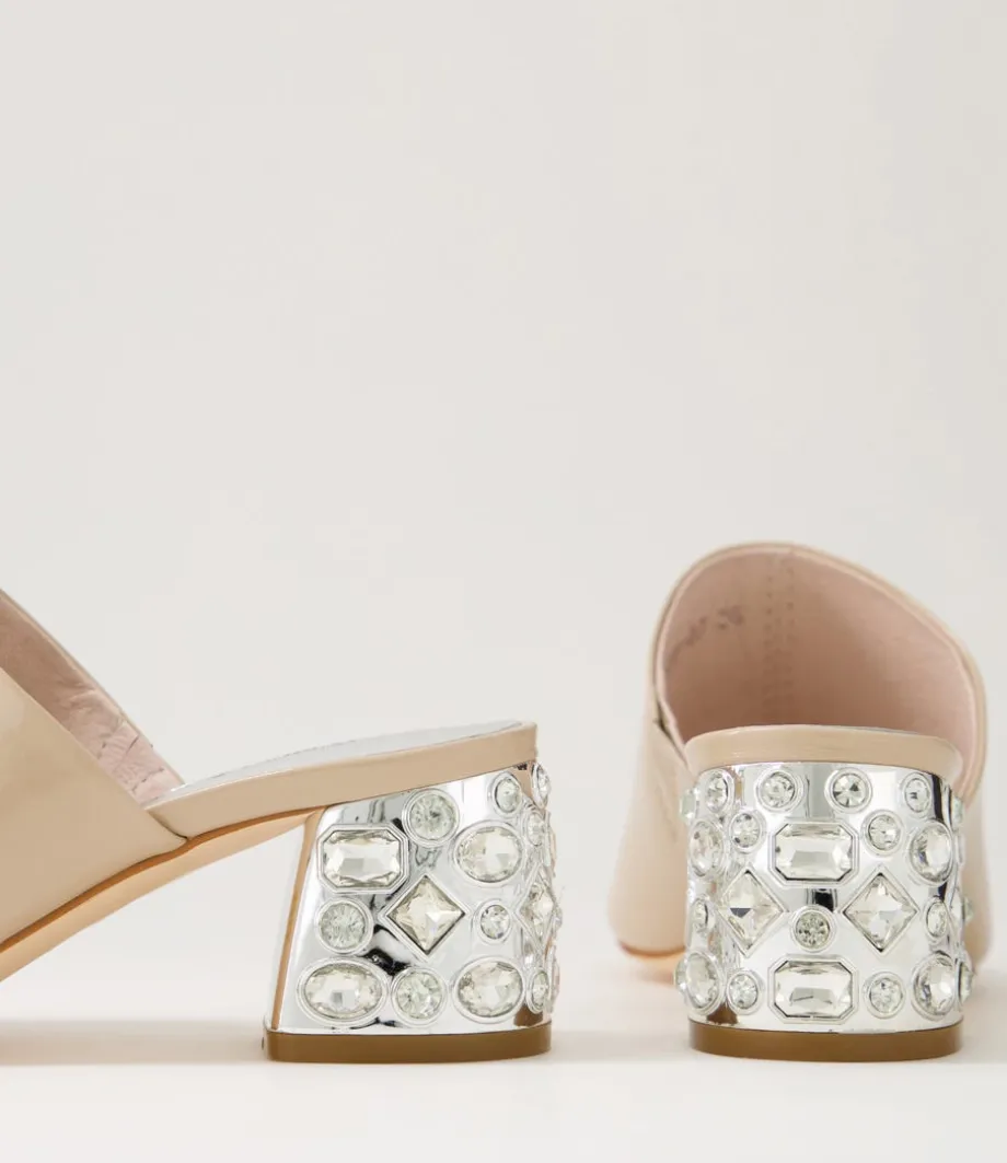 pansie_cafe_patent_leather_mules_4.webp Pansie Cafe Patent Leather Mules<DJANGO & JULIETTE New