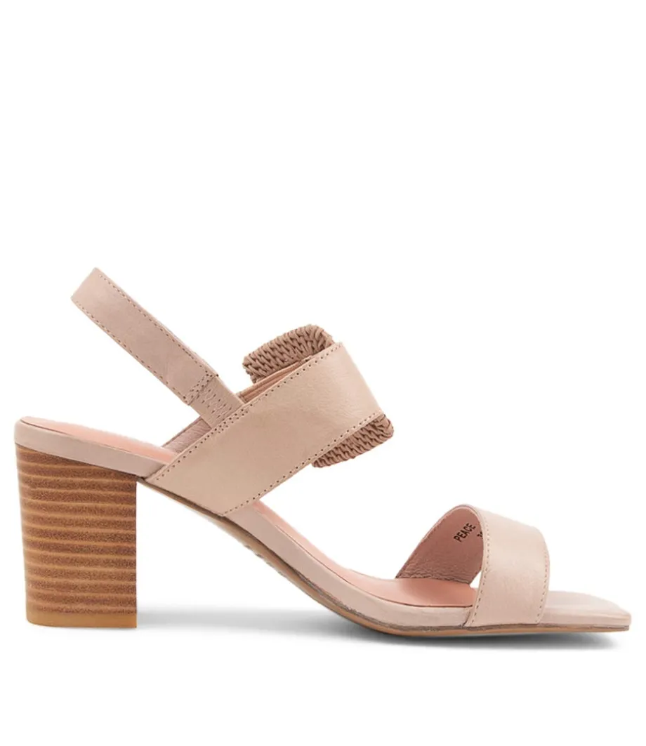 peace_cafe_leather_buckle_sandals_3.webp Peace Cafe Leather Buckle Sandals<DJANGO & JULIETTE New
