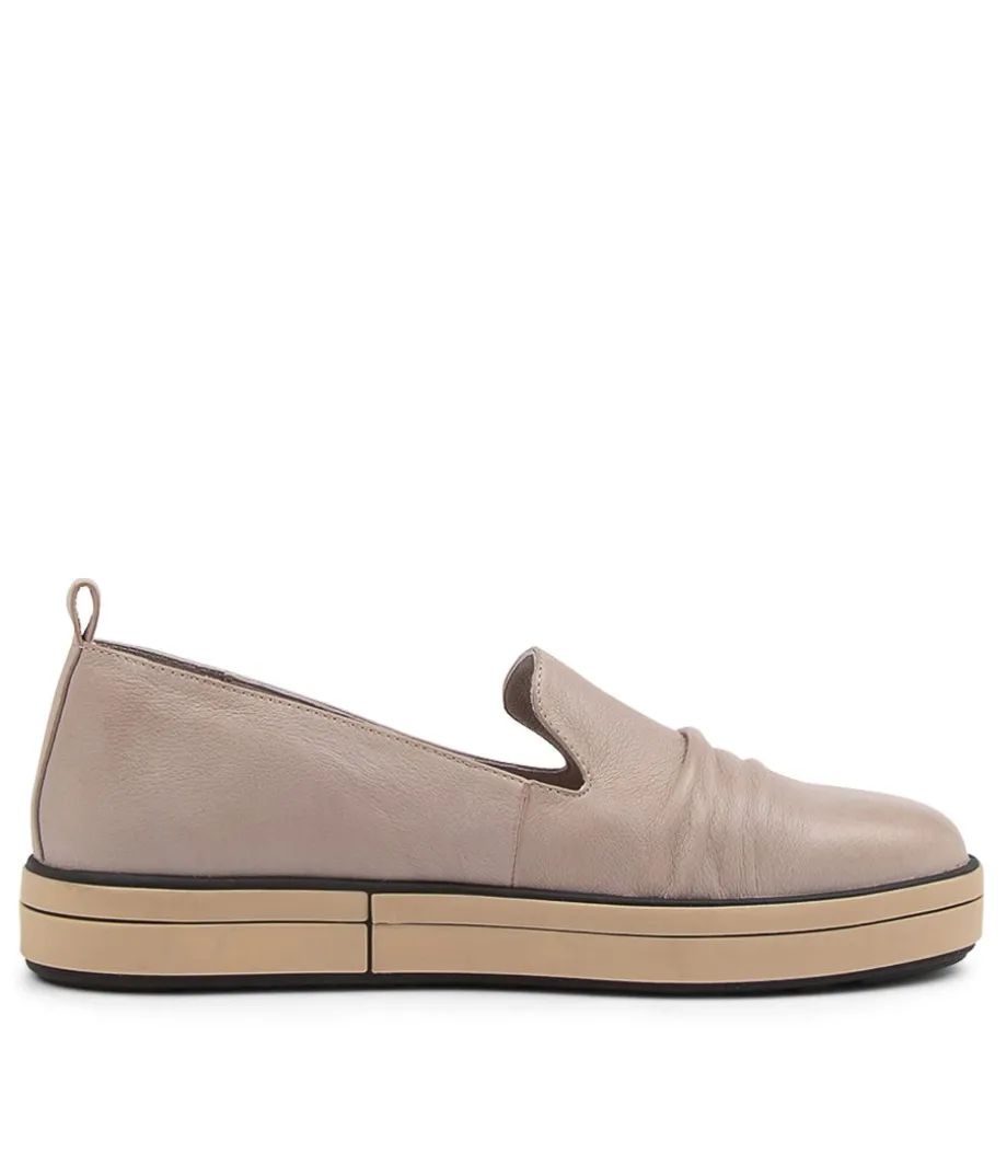 raider_w_smoke_leather_flat_shoes_3.webp Raider W Smoke Leather Flat Shoes<ZIERA Store