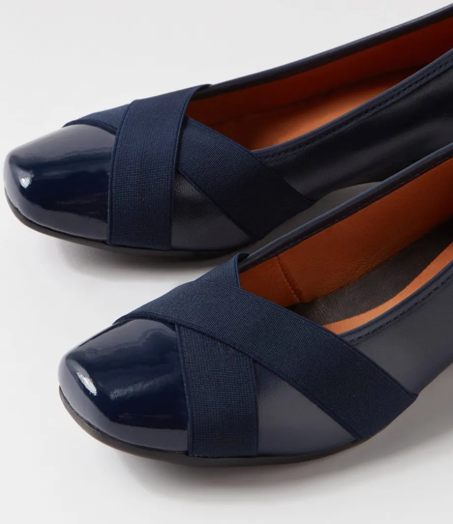 randford_navy_patent_leather_heels_4.webp Randford Navy Patent Leather Heels<SUPERSOFT Outlet