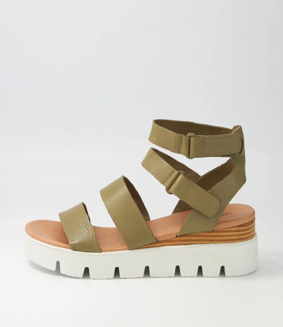 Rhean Khaki Leather Sandals<DJANGO & JULIETTE Best