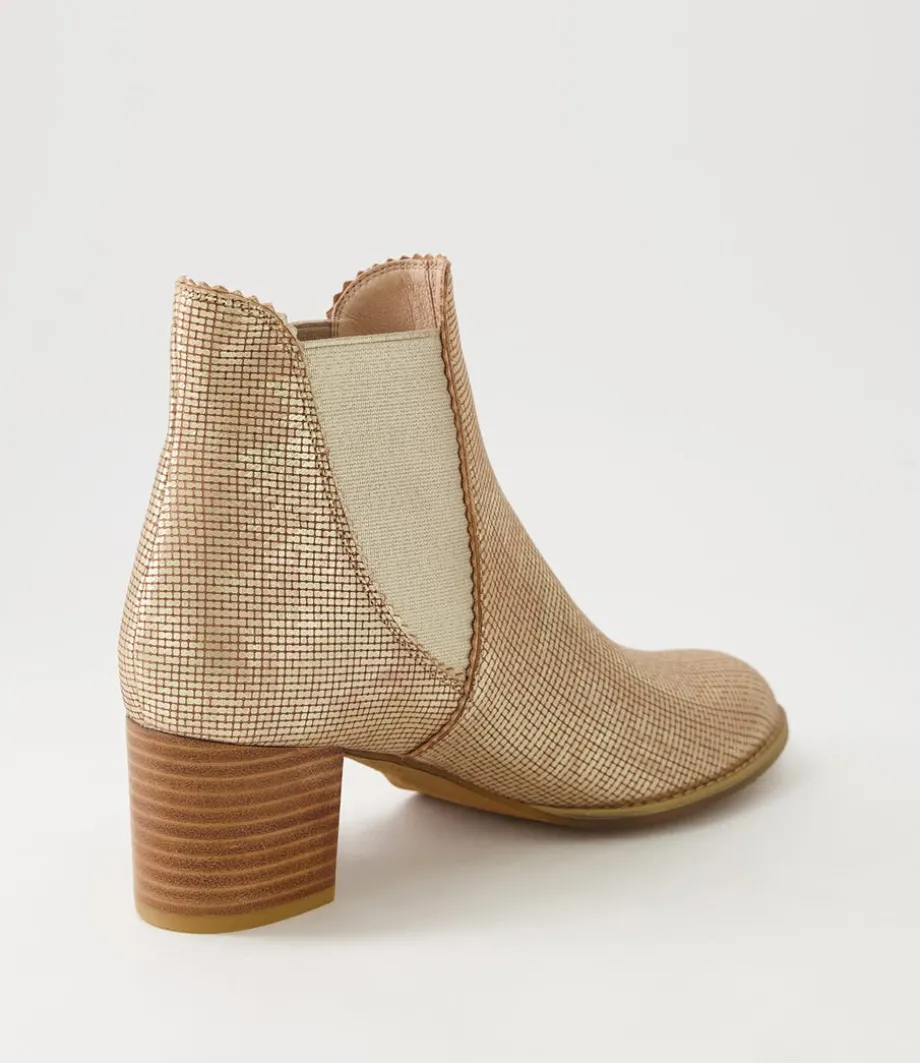 sadore_gold_cut_leather_chelsea_boots_2.webp Sadore Gold Cut Leather Chelsea Boots<DJANGO & JULIETTE Shop