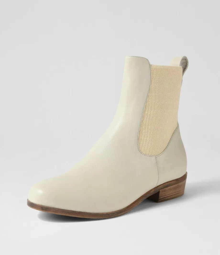 Satima Almond Leather Elastic Ankle Boots<DJANGO & JULIETTE Clearance