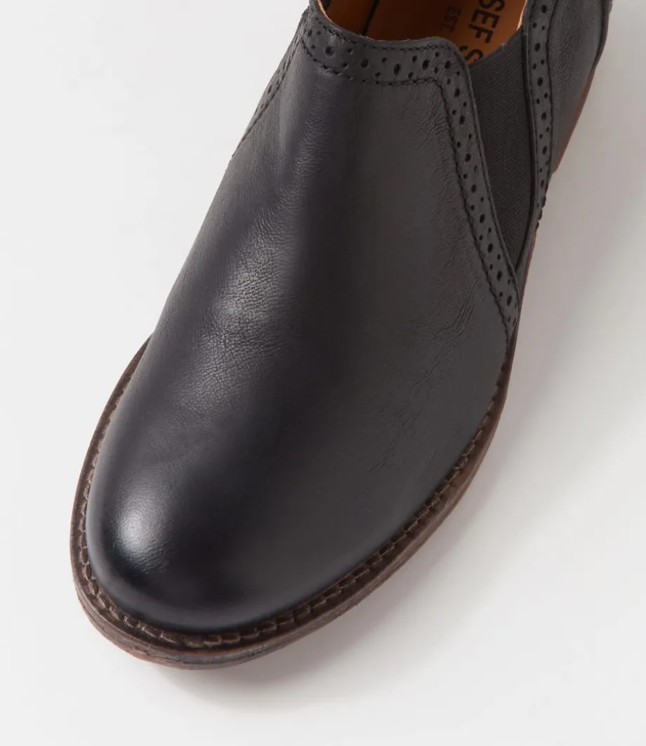 sienna__black_leather_loafers_3.webp Sienna 43 Black Leather Loafers<JOSEF SEIBEL Sale