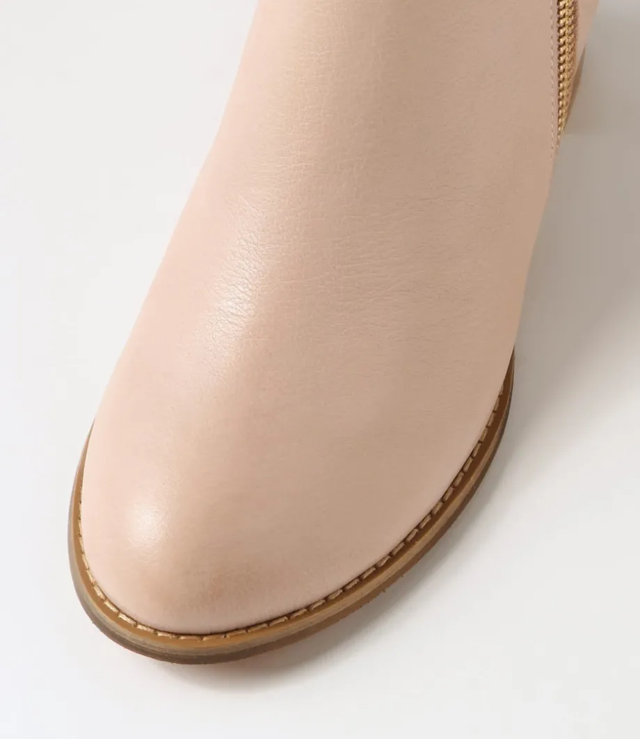 skyy_nude_leather_chelsea_boots_3.webp Skyy Nude Leather Chelsea Boots<DJANGO & JULIETTE Hot