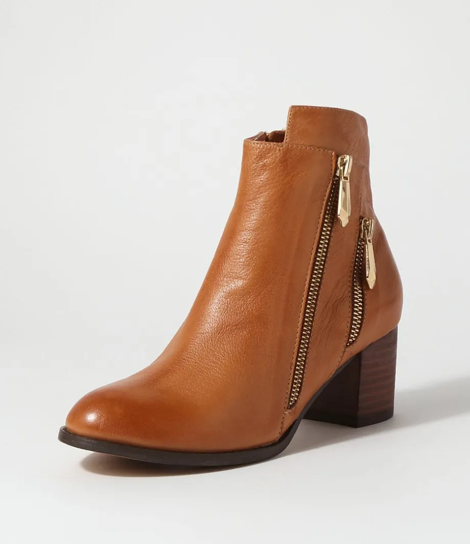 Slaine New Tan Choc Leather Chelsea Boots<DJANGO & JULIETTE Best
