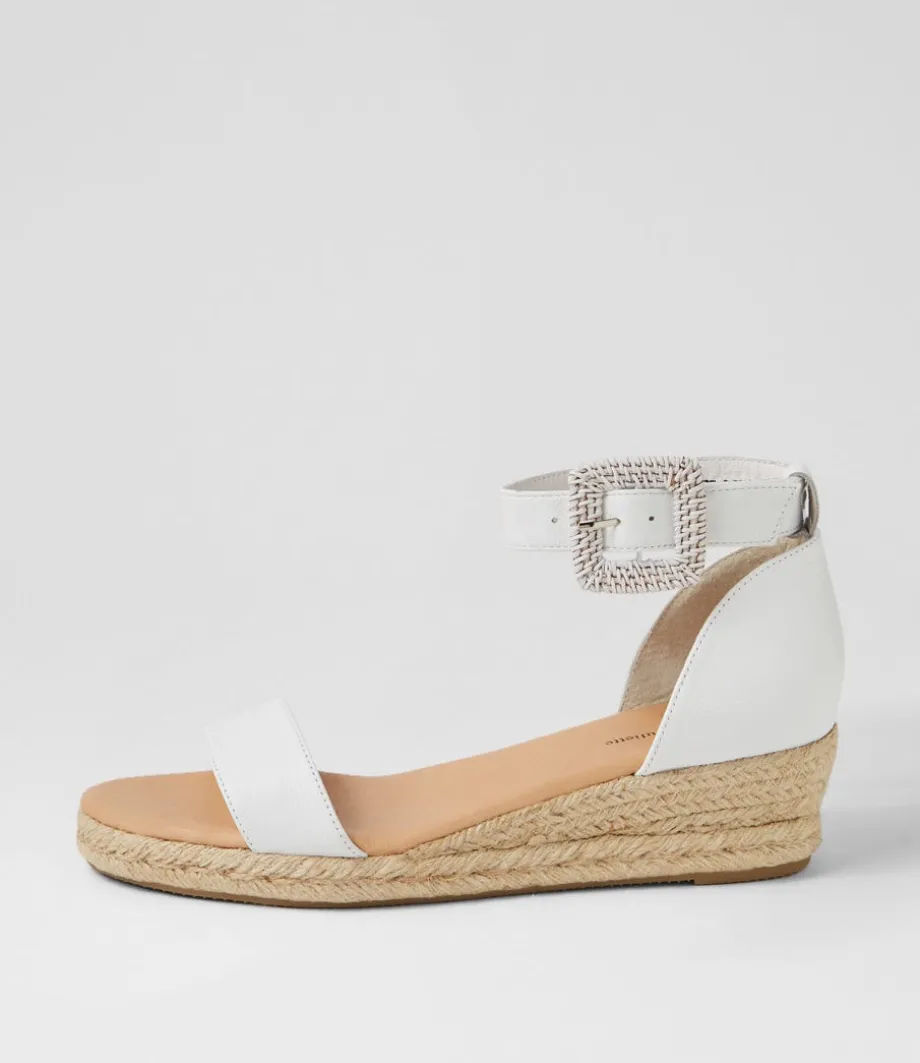 Sprout White Leather Buckle Sandals<DJANGO & JULIETTE Shop