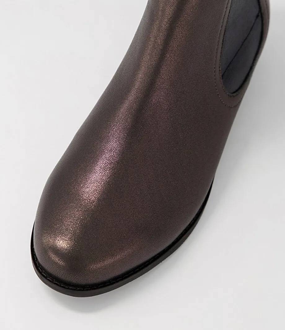 talia_xf_black_glow_leather_chelsea_boots_3.webp Talia Xf Black Glow Leather Chelsea Boots<ZIERA Best Sale