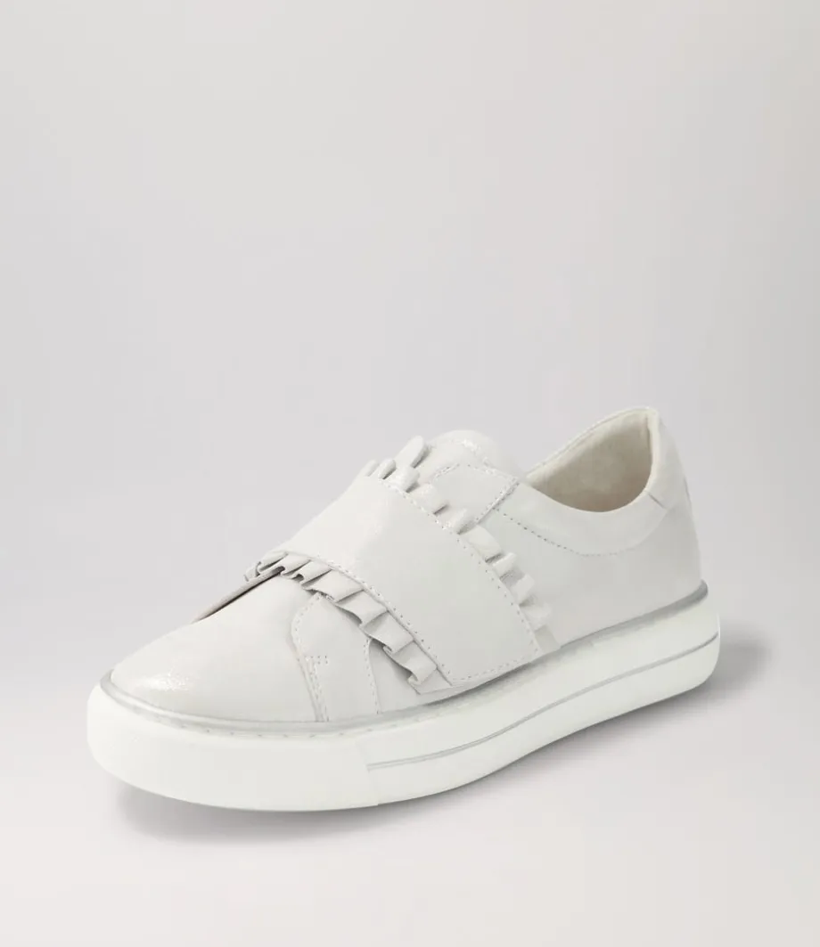 Yabell Silver Shimmer Leather Sneakers<DJANGO & JULIETTE Outlet