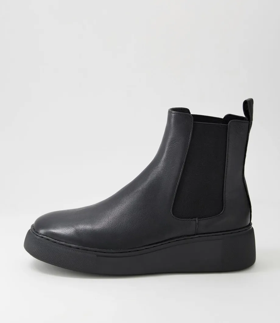 Yestin Black Leather Chelsea Boots<DJANGO & JULIETTE Sale