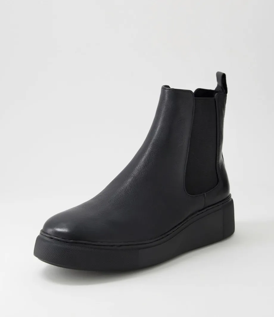 Yestin Black Leather Chelsea Boots<DJANGO & JULIETTE Sale