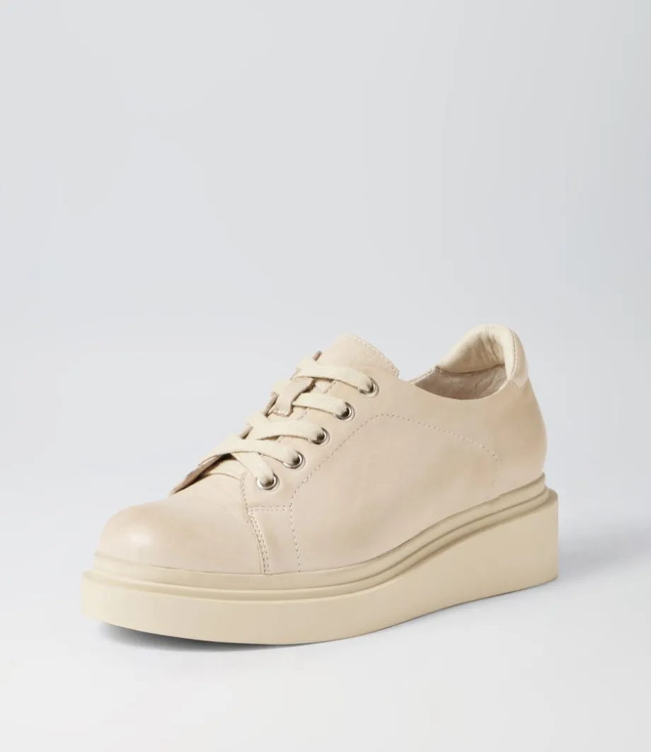 Zilyar Milk Leather Lace Up Flats<TOP END Flash Sale